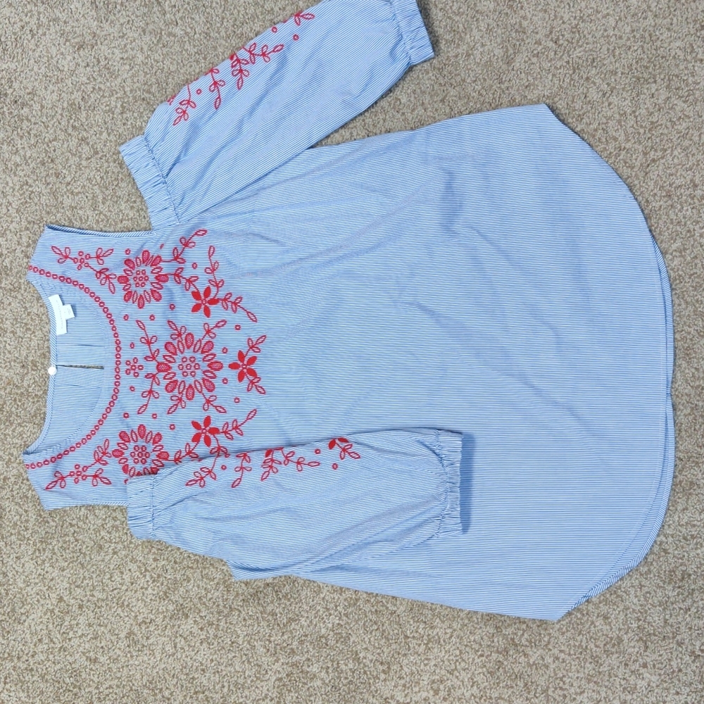 Like New Embroidered Blouse
